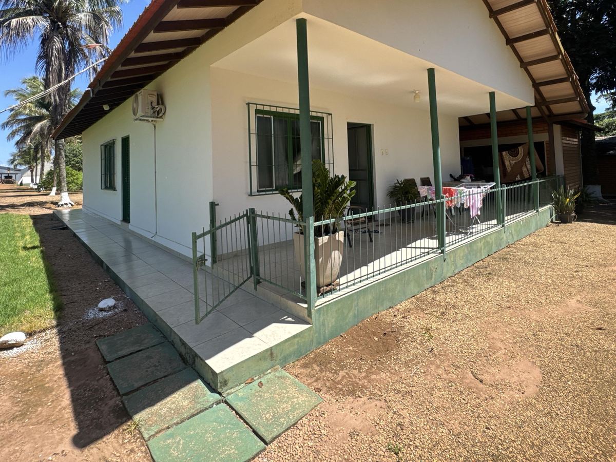 Casa residencial com varanda vistoriada